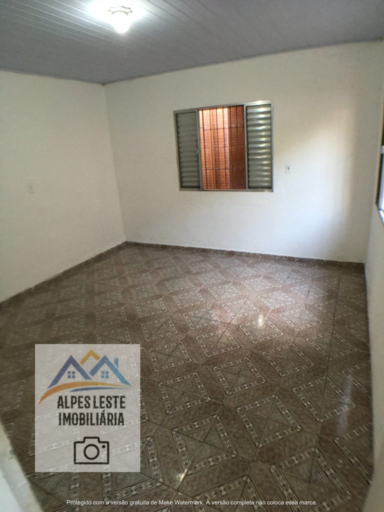 Casa: 4 cômodos c/ 2 banheiros em condomínio de 06 casas – Vila Bela