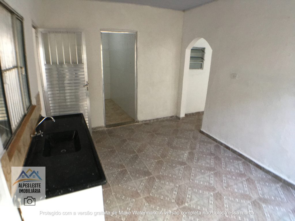 Casa: 4 cômodos c/ 2 banheiros em condomínio de 06 casas – Vila Bela