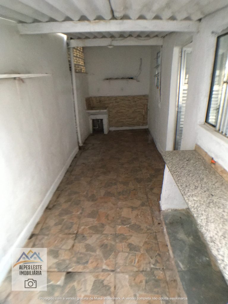 Casa: 4 cômodos c/ 2 banheiros em condomínio de 06 casas – Vila Bela