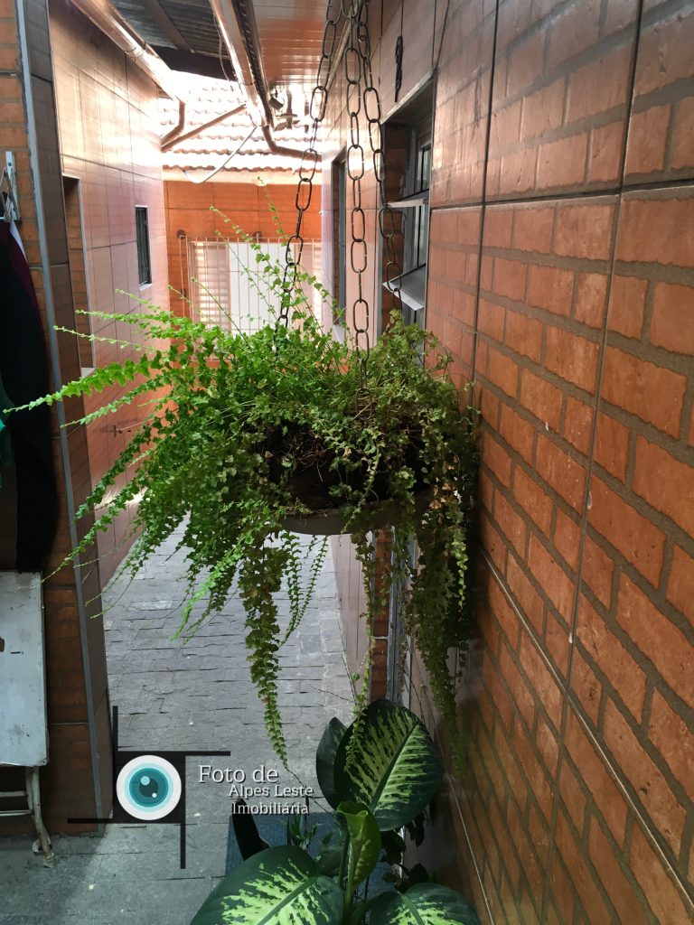 Casa: 4 cômodos c/ 2 banheiros em condomínio de 06 casas – Vila Bela