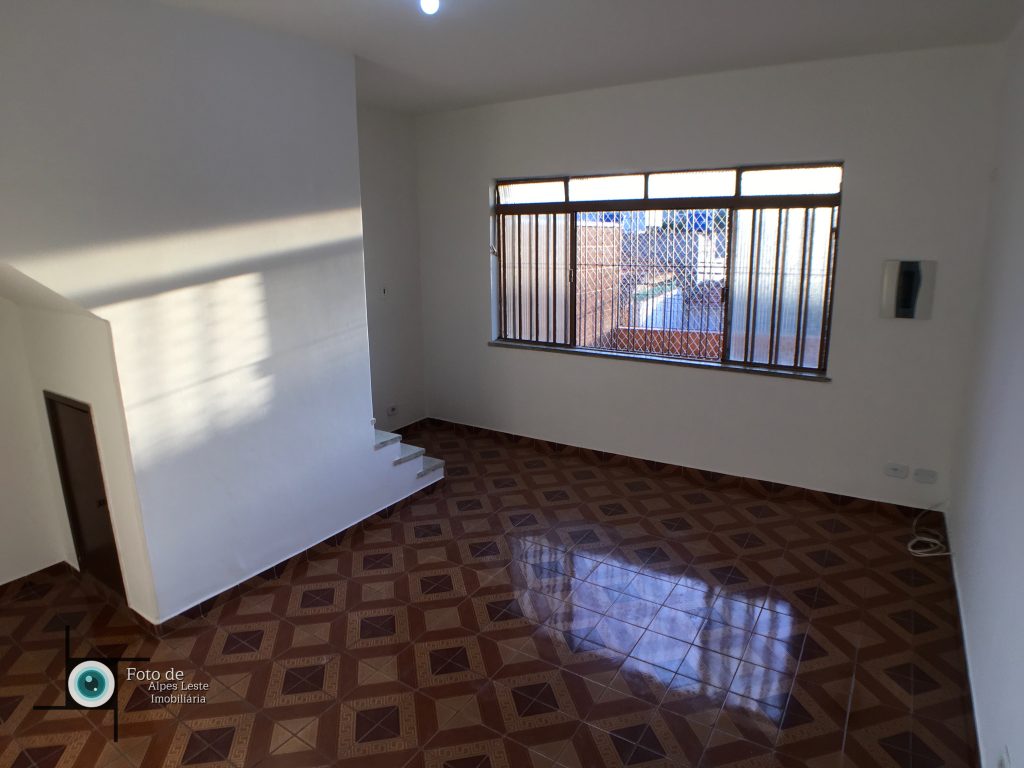 Excelente sobrado! Ótima localização a 15 minutos a pé do Metrô SÃO LUCAS.