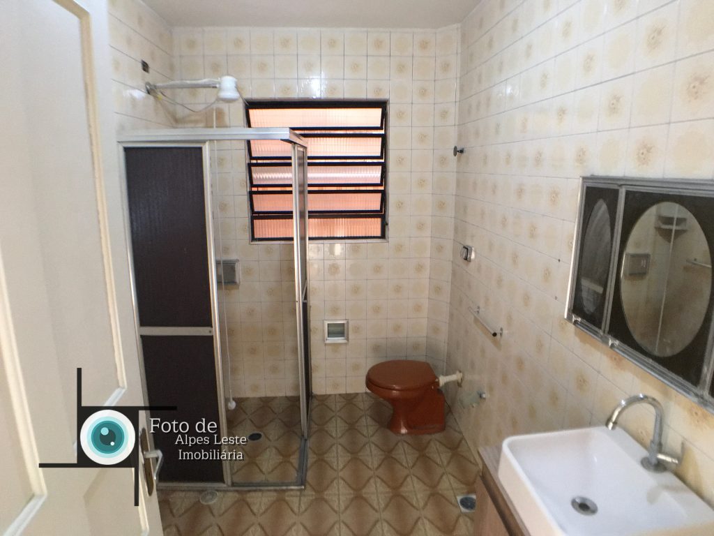 Excelente sobrado! Ótima localização a 15 minutos a pé do Metrô SÃO LUCAS.