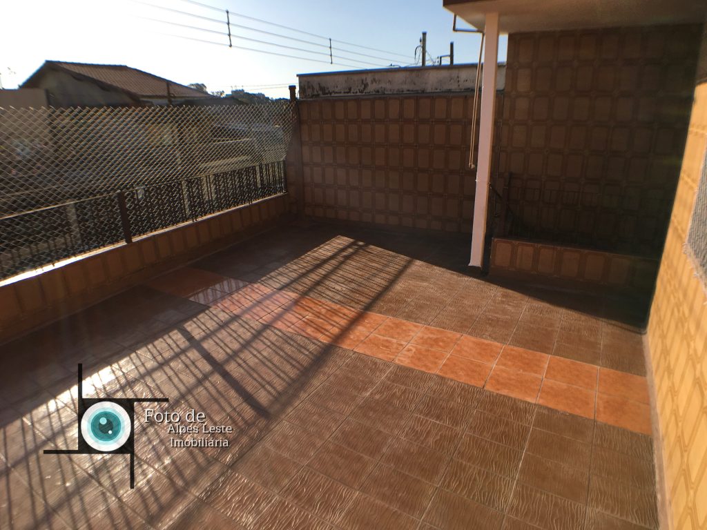 Excelente sobrado! Ótima localização a 15 minutos a pé do Metrô SÃO LUCAS.