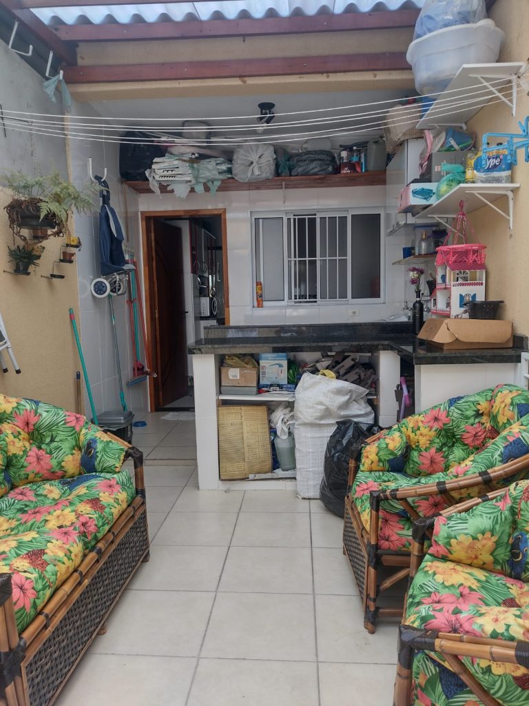 VENDE-SE: Sobrado com dois quartos na Vila Alpina