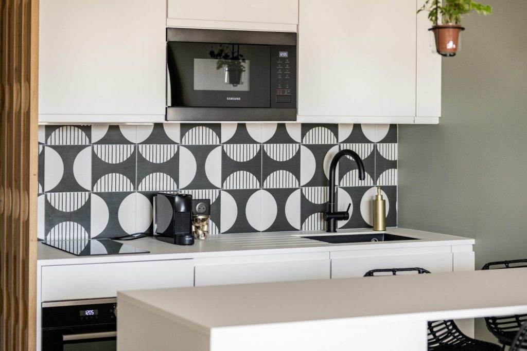 BAIXOU! Kitnet NOVA na Rua Costa Barros à VENDA